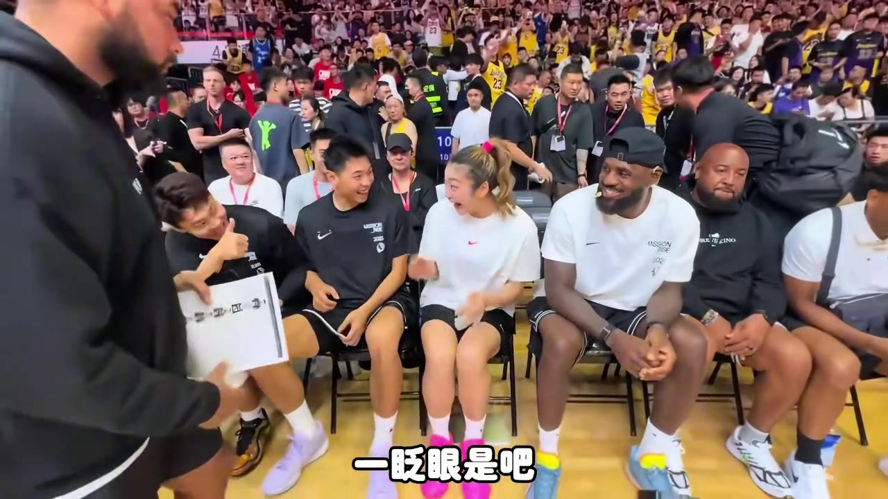 开云-杨毅点评NBA球星中国行热度：詹姆斯库里与乔丹并列历史级影响力